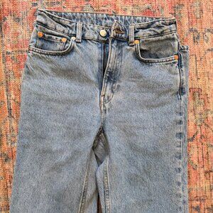 Weekday MID RISE REGULAR STRAIGHT LEG JEANS Size 25